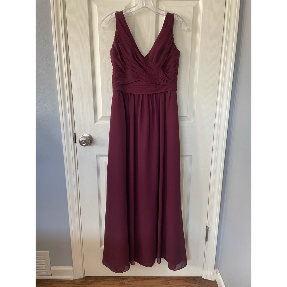 Sorella Vita bridesmaid dress - Classic Chiffon V-neck